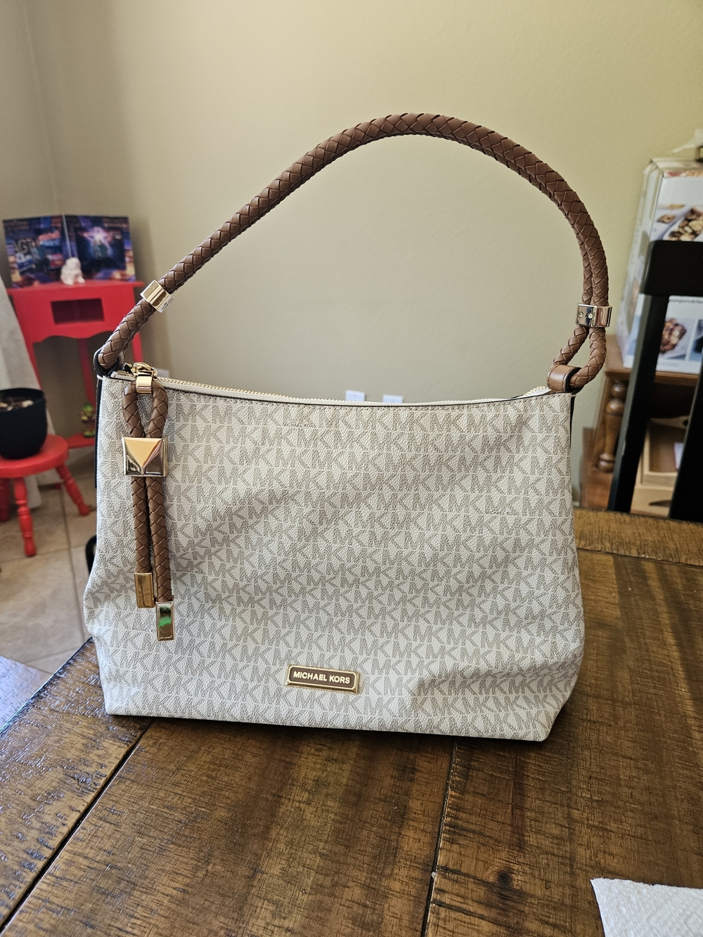 Michael Kors Women's Beige Signature Logo Shoulder Bag
